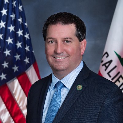 Profile Picture of Tim Grayson (@AsmGrayson) on Twitter