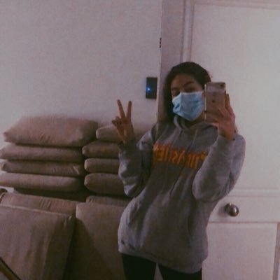 Profile Picture of G🥡 (@PaulaGregori1) on Twitter