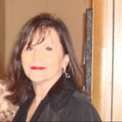 Profile Picture of Jeanne Calvert Jones (@JJeannesbs) on Twitter
