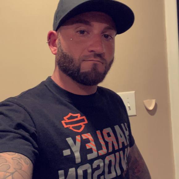 Profile Picture of Michael Orth (@mjorth24) on Poshmark