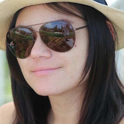 Profile Picture of Aline Martin (@alinemarting) on Twitter