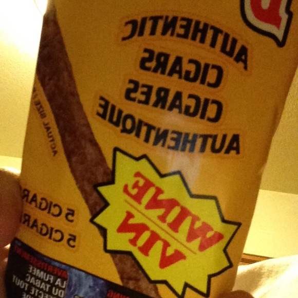 Profile Picture of Steven Yanez (@stevenyanez) on Poshmark