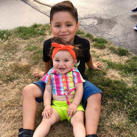 Profile Picture of Dunia Moukdad (@damoukdad) on Poshmark