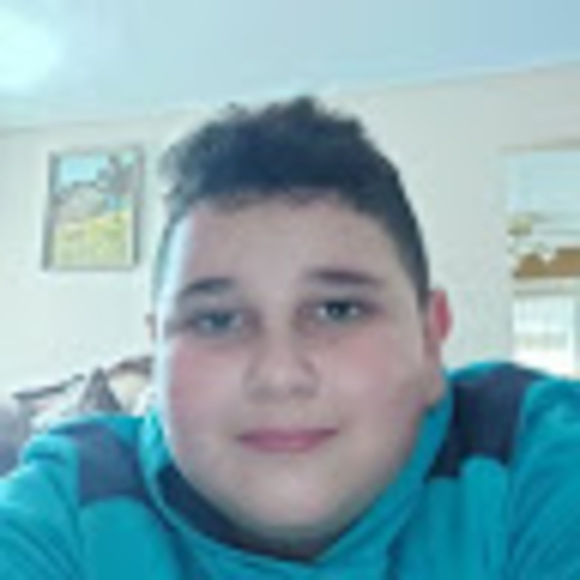 Profile Picture of Puppets Gader (@samiragader1969) on Poshmark