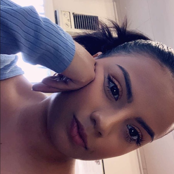 Profile Picture of Brenda Jimenez (@brenda5610) on Poshmark