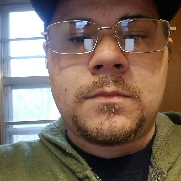 Profile Picture of Danny Stewart (@dannystewart406) on Poshmark