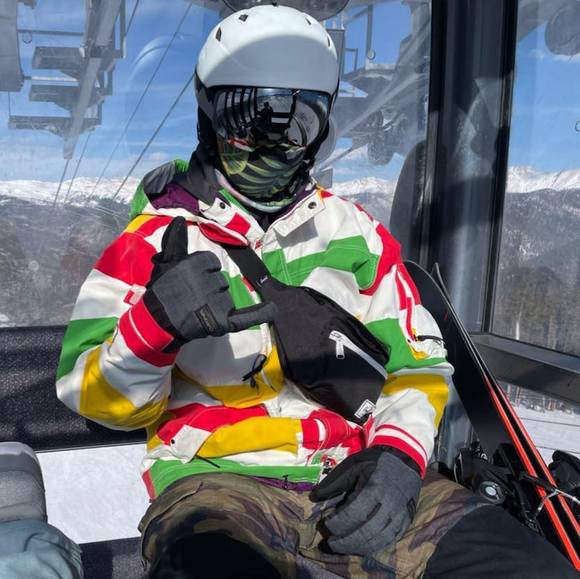 Profile Picture of Taylor Lhuillier (@t_lhuillier) on Poshmark