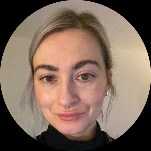 Profile Picture of Melody Scrudato (@melodyscrudato) on Poshmark