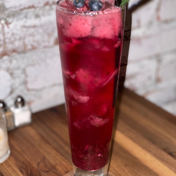 Profile Picture of Marc Plano (@marcplano) on Poshmark