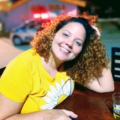 Profile Picture of Lorena Melo (@lorenamelo) on Twitter