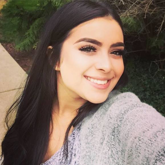 Profile Picture of Ruby Aleman (@rubyaleman) on Poshmark