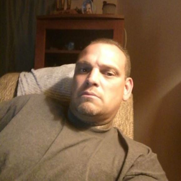 Profile Picture of Robert Orbison (@bigrob175) on Poshmark