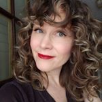 Profile Picture of Toronto Personal Stylist (@lisamclatchie) on Instagram