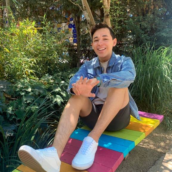 Profile Picture of Aaron Rangel (@aaronrangel) on Poshmark