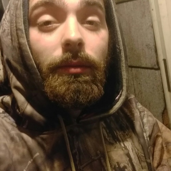 Profile Picture of Andrew Minney (@drewminney) on Poshmark