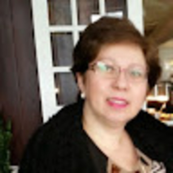 Profile Picture of Irina Grenader (@irinagrenader) on Poshmark