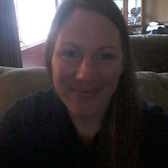 Profile Picture of Jessica Trunnell (@jesstrun) on Poshmark