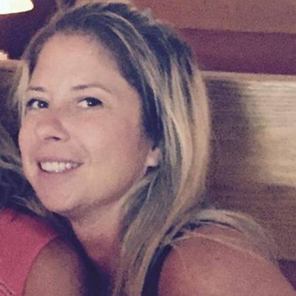 Profile Picture of Mary Forte (@tommysma) on Poshmark