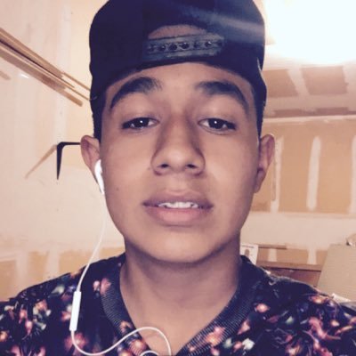 Profile Picture of Rene Serna (@rene_serna12) on Twitter