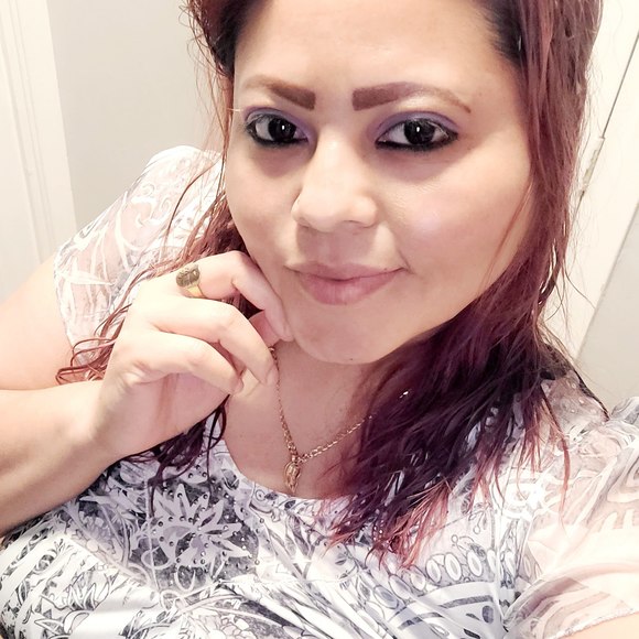 Profile Picture of Mary Climaco (@bonita_0582) on Poshmark