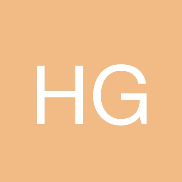 Profile Picture of Hannah Geiling (@hannah_geiling) on Poshmark