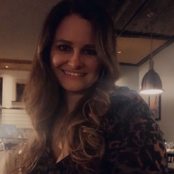 Profile Picture of Emily Wotton (@thebabykennedy) on Poshmark