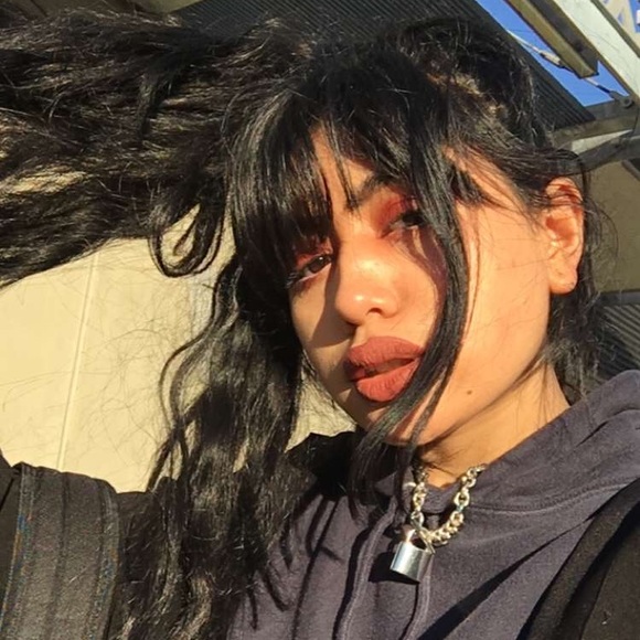 Profile Picture of Briana Groden (@expiredbrat) on Poshmark