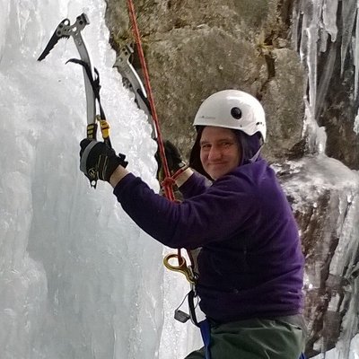 Profile Picture of Dave Esposito (@dwartistic) on Twitter