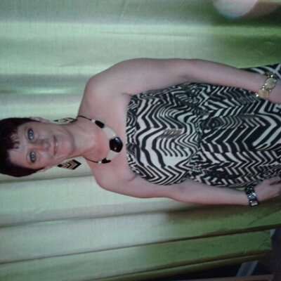 Profile Picture of maxine falk (@missscorpio42) on Twitter