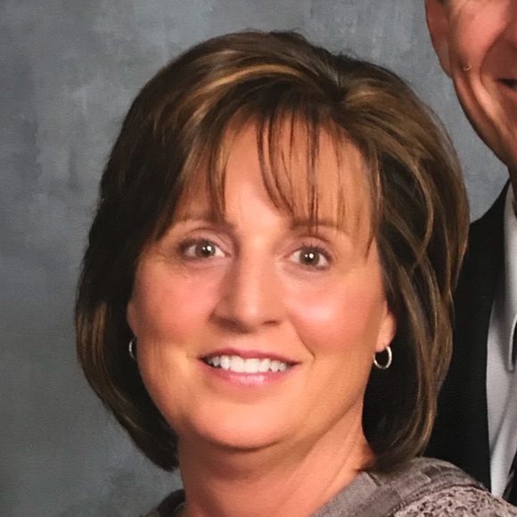 Karen Blackham - Poshmark Profile Picture of Karen Blackham (@karen8022) on Poshmark