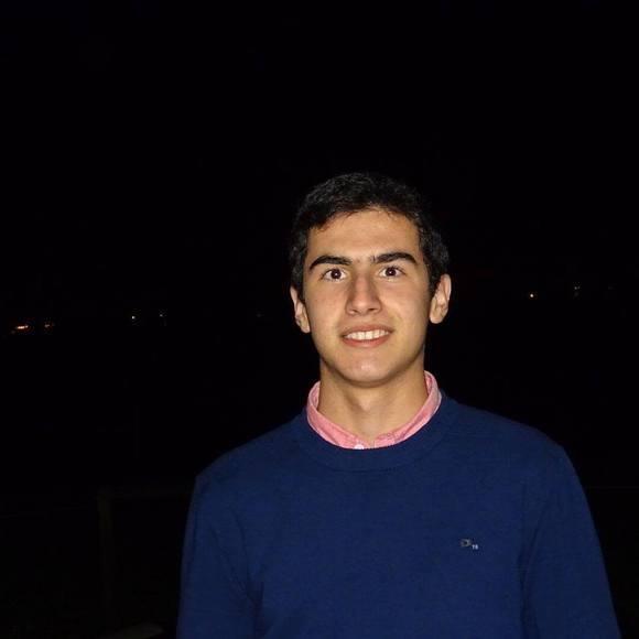 Profile Picture of Tomás Travassos (@travassosvski) on Poshmark