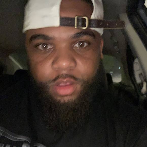 Profile Picture of Troy Proctor (@ptroy57) on Poshmark