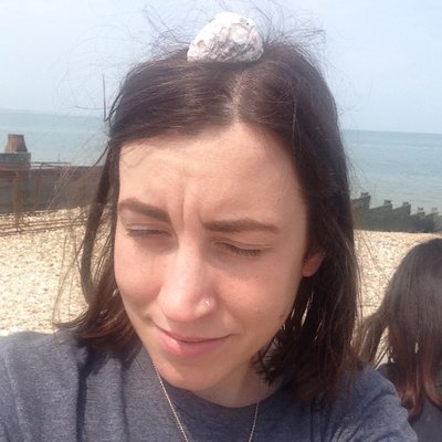 Profile Picture of Anna Reading (@annajreading) on Twitter