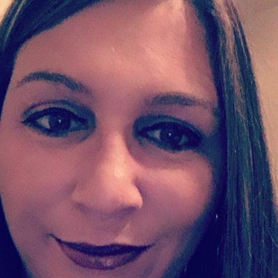 Profile Picture of Elizabeth Stapleton (@lizstapleton78) on Twitter