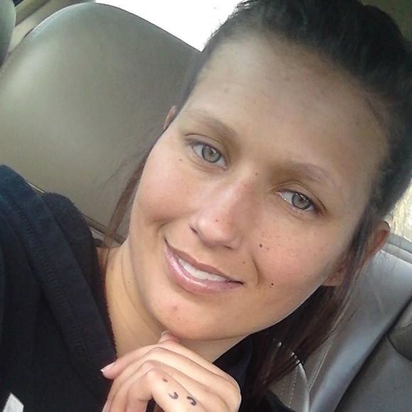 Profile Picture of Keely Caplinger (@keely001) on Poshmark