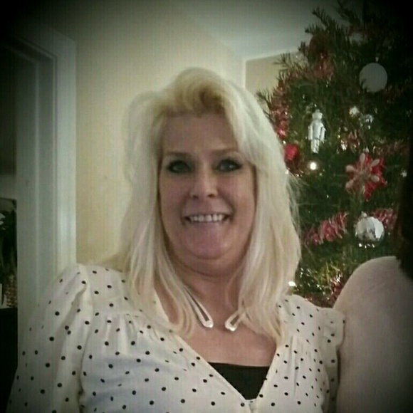 Profile Picture of Jo ann Dowrick (@dowrick1966) on Poshmark