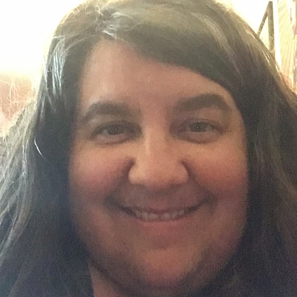 Profile Picture of Dawn Haney (@dawnmarissa357) on Poshmark