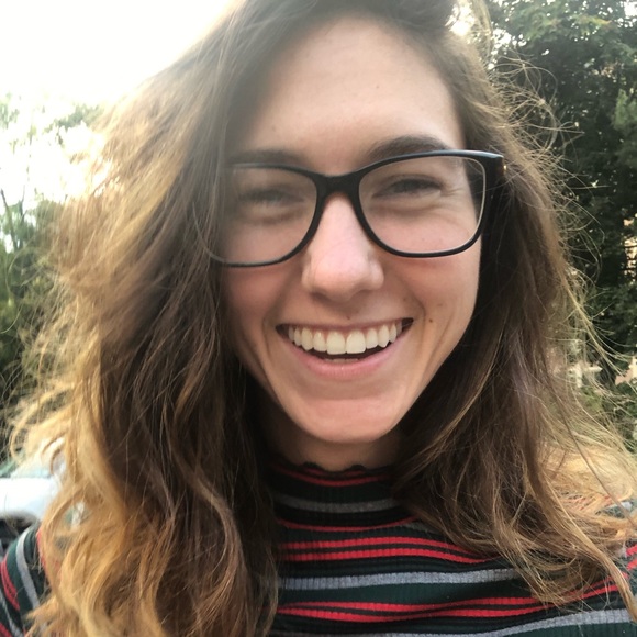 Profile Picture of Jessica Treskolaski (@jtreskolaski) on Poshmark