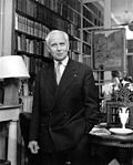 Profile Picture of Louis Aragon - Wikipediaon Wikipedia