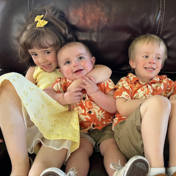 Profile Picture of Gaby Papajohn (@gabypapajohn) on Poshmark