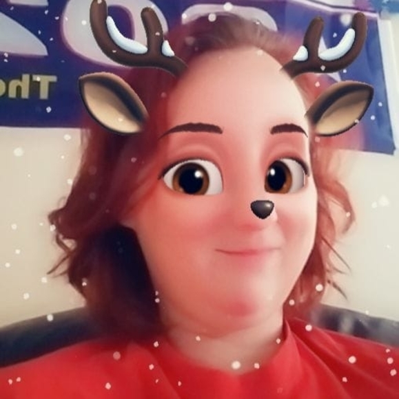 Profile Picture of Amber Roberts (@amberlinn98) on Poshmark