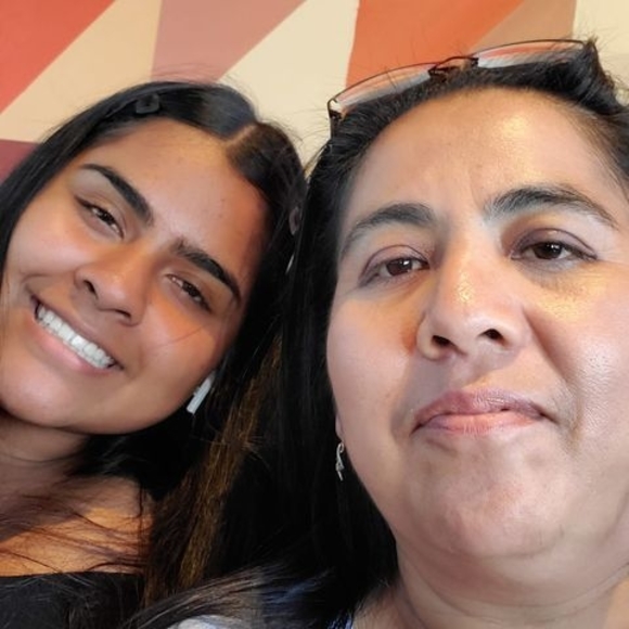 Profile Picture of Rosa Chavez (@chavezrosa480) on Poshmark