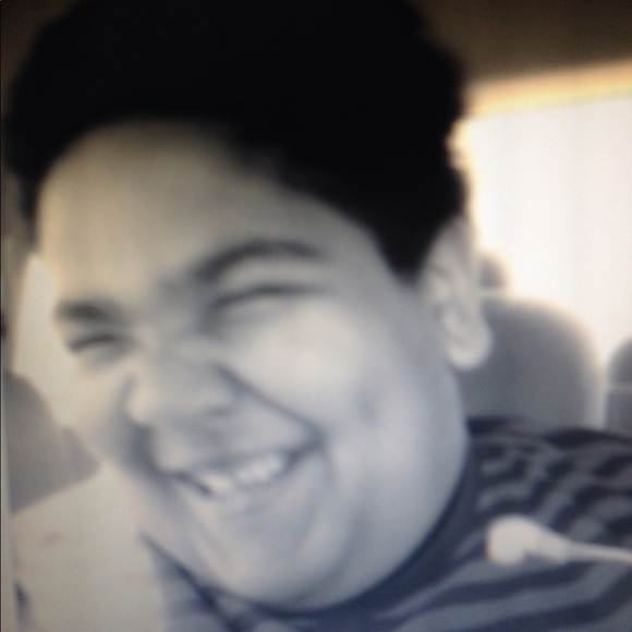 Profile Picture of Chris Wyatt (@sellouts) on Poshmark