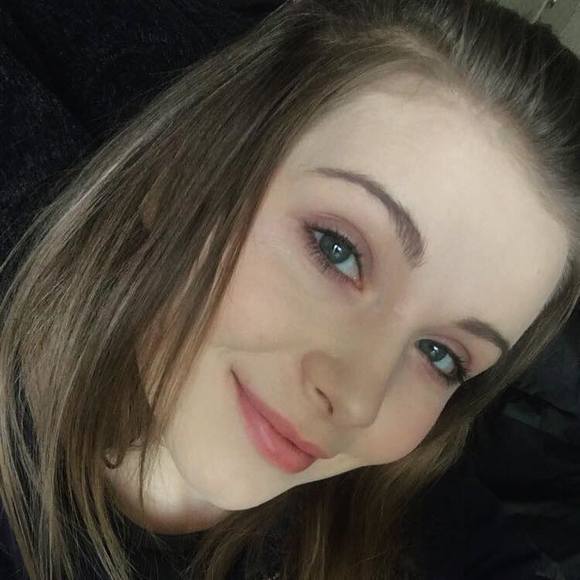 Profile Picture of Lesley Gronemann (@lesleygronemann) on Poshmark