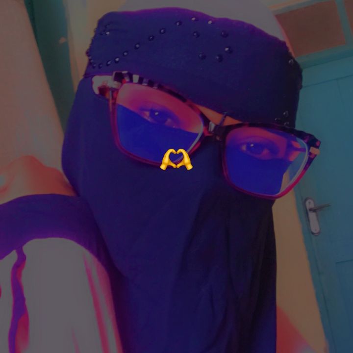 Profile Picture of zulekhomary (@zulekhomary) on Tiktok