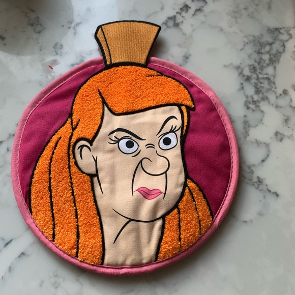 Profile Picture of Kate Zachmann (@katezachmann) on Poshmark