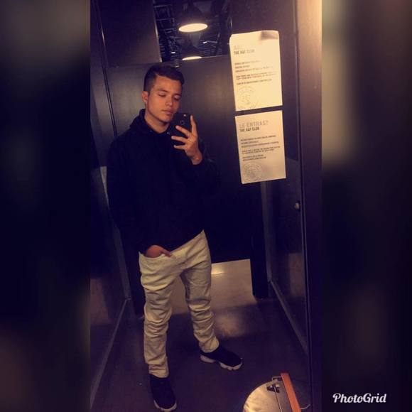 Profile Picture of Kevin Romero (@whitekfang) on Poshmark