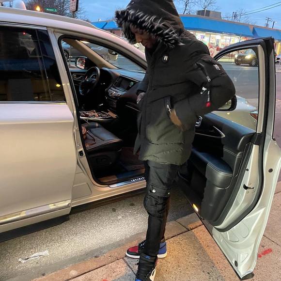 Profile Picture of George Shamman (@georgeshamman) on Poshmark