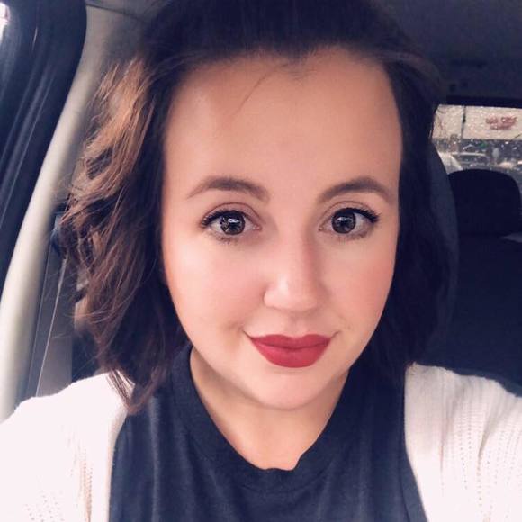 Profile Picture of Jackie Hoyt (@jacklynhoyt) on Poshmark