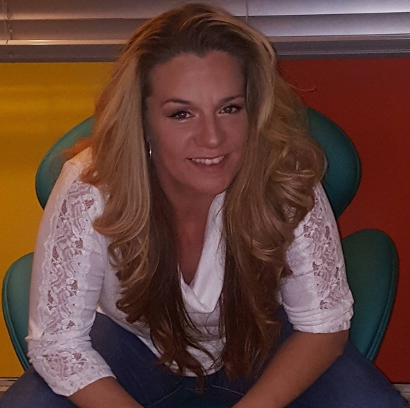 Profile Picture of Lisa Cahill (@lisac2679) on Poshmark